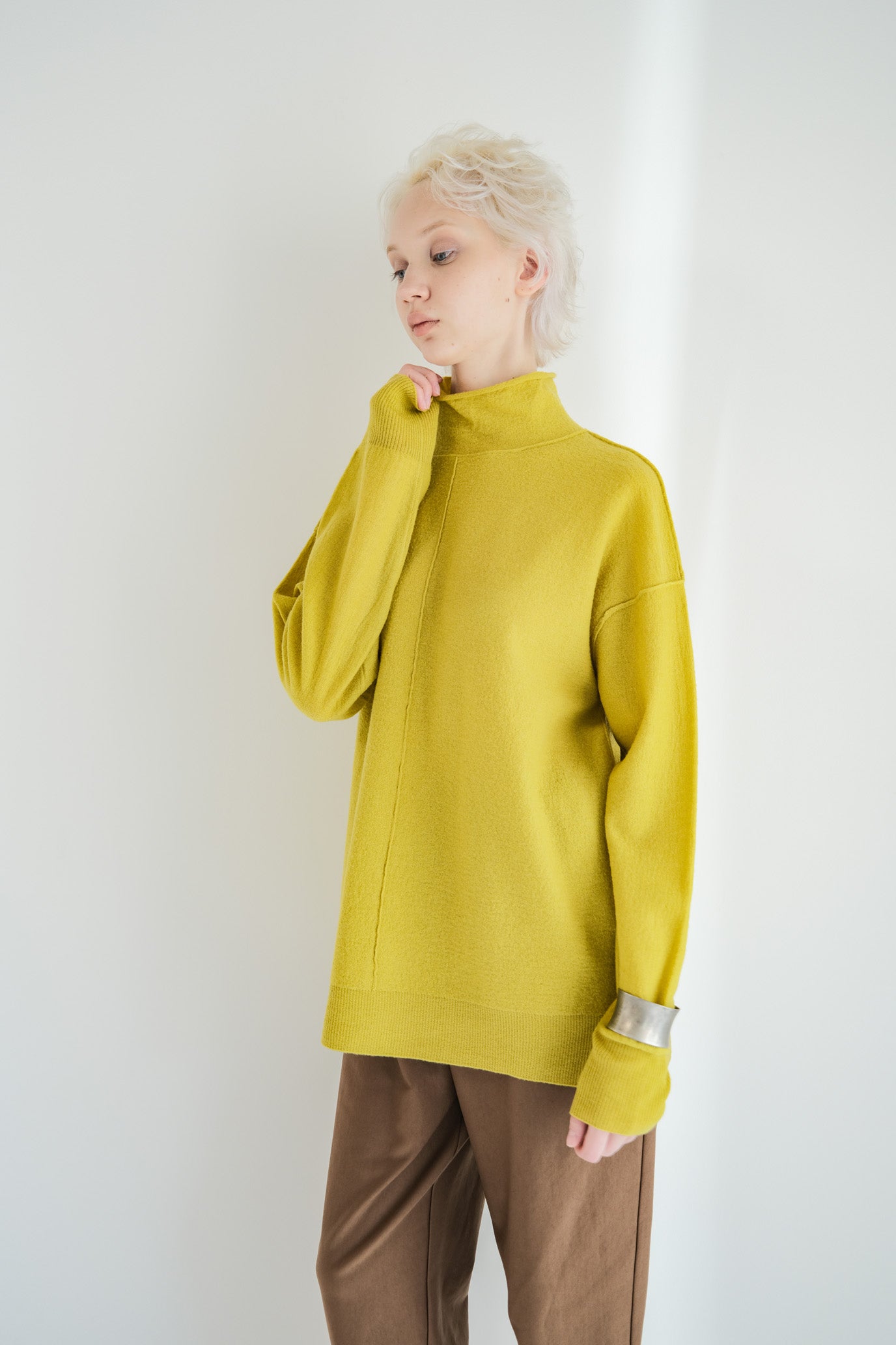 Compressed High Neck Pullover