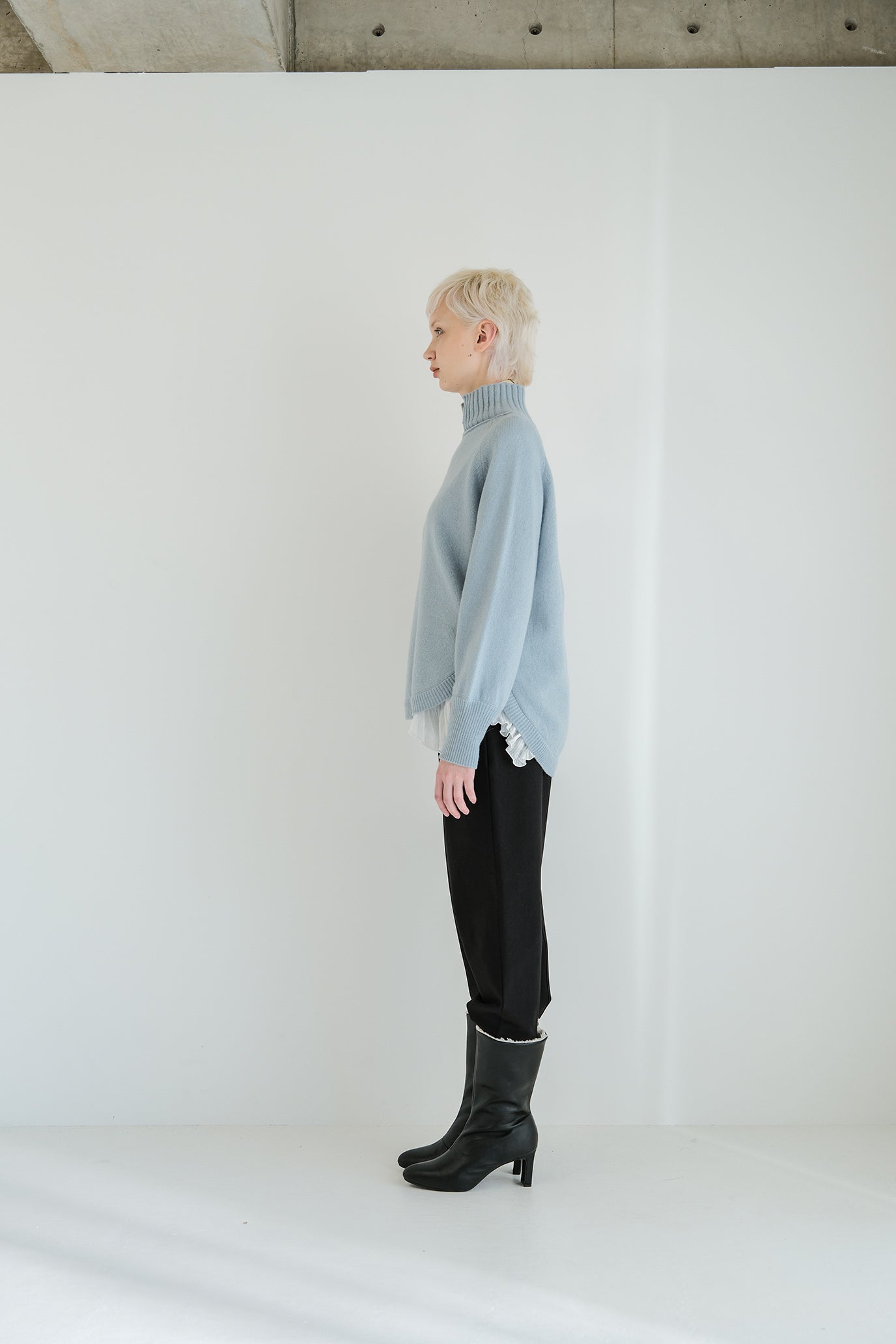 100% Wool Round Hem Pullover