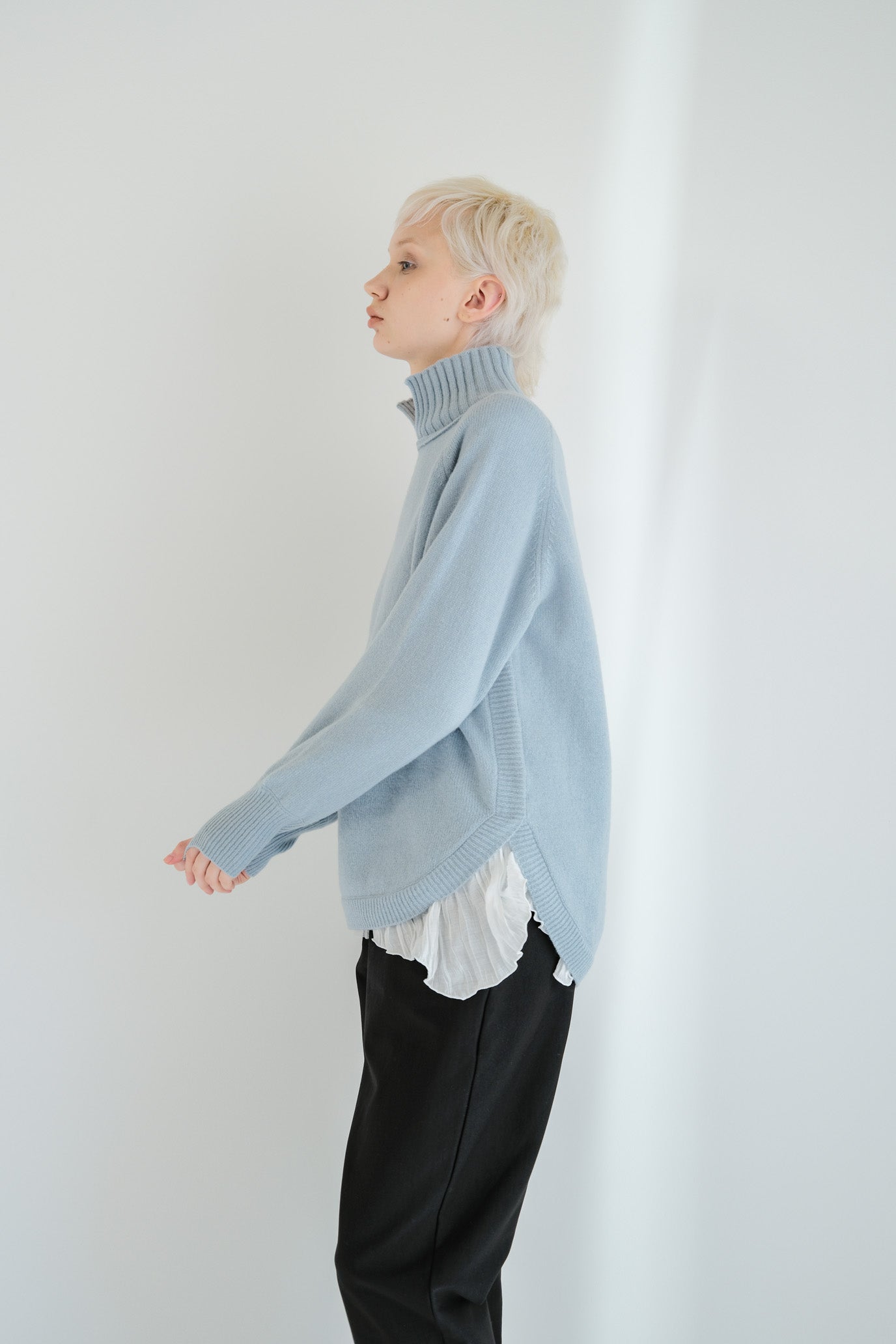 100% Wool Round Hem Pullover