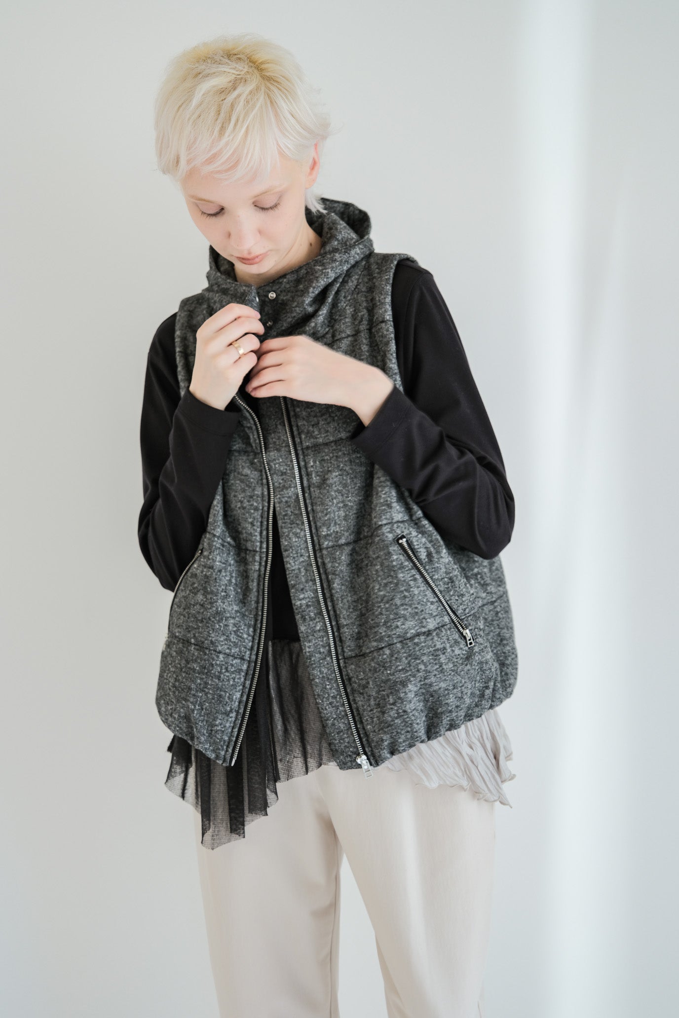 Tulle & Washed Peplum Pullover