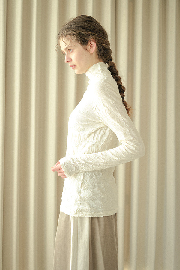 Wrinkle Plain High Neck Pullover