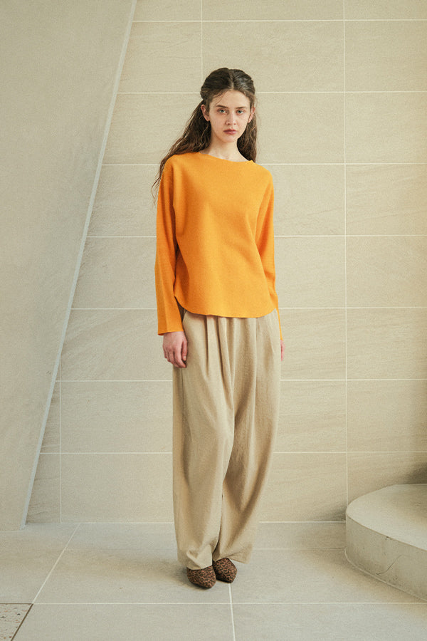 Side Tuck Trousers