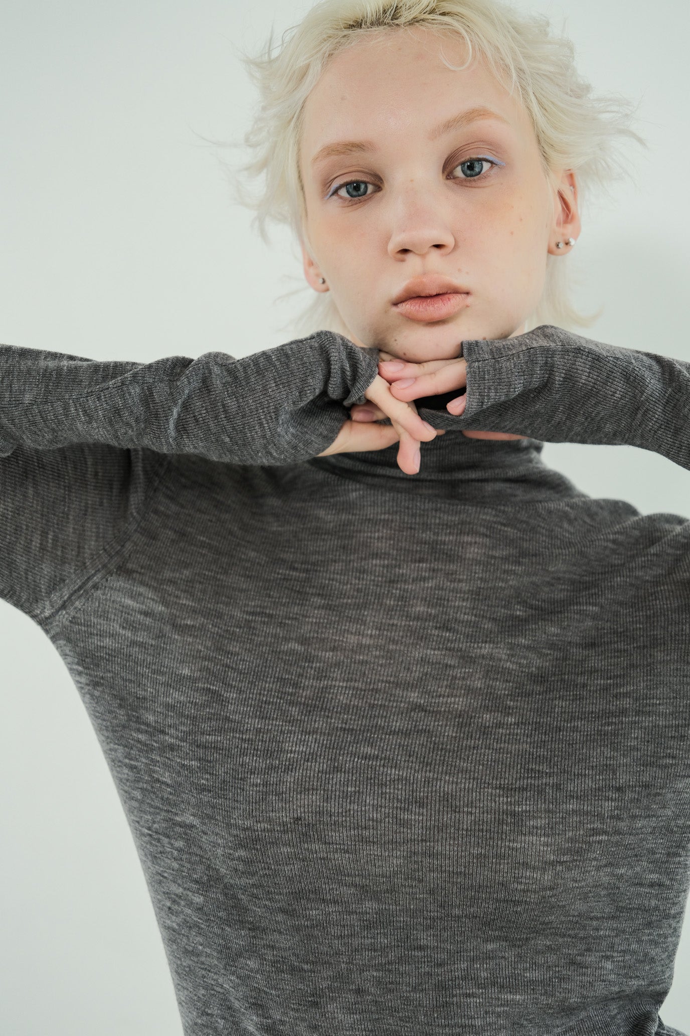 MOCOCHI Rib Turtleneck Pullover