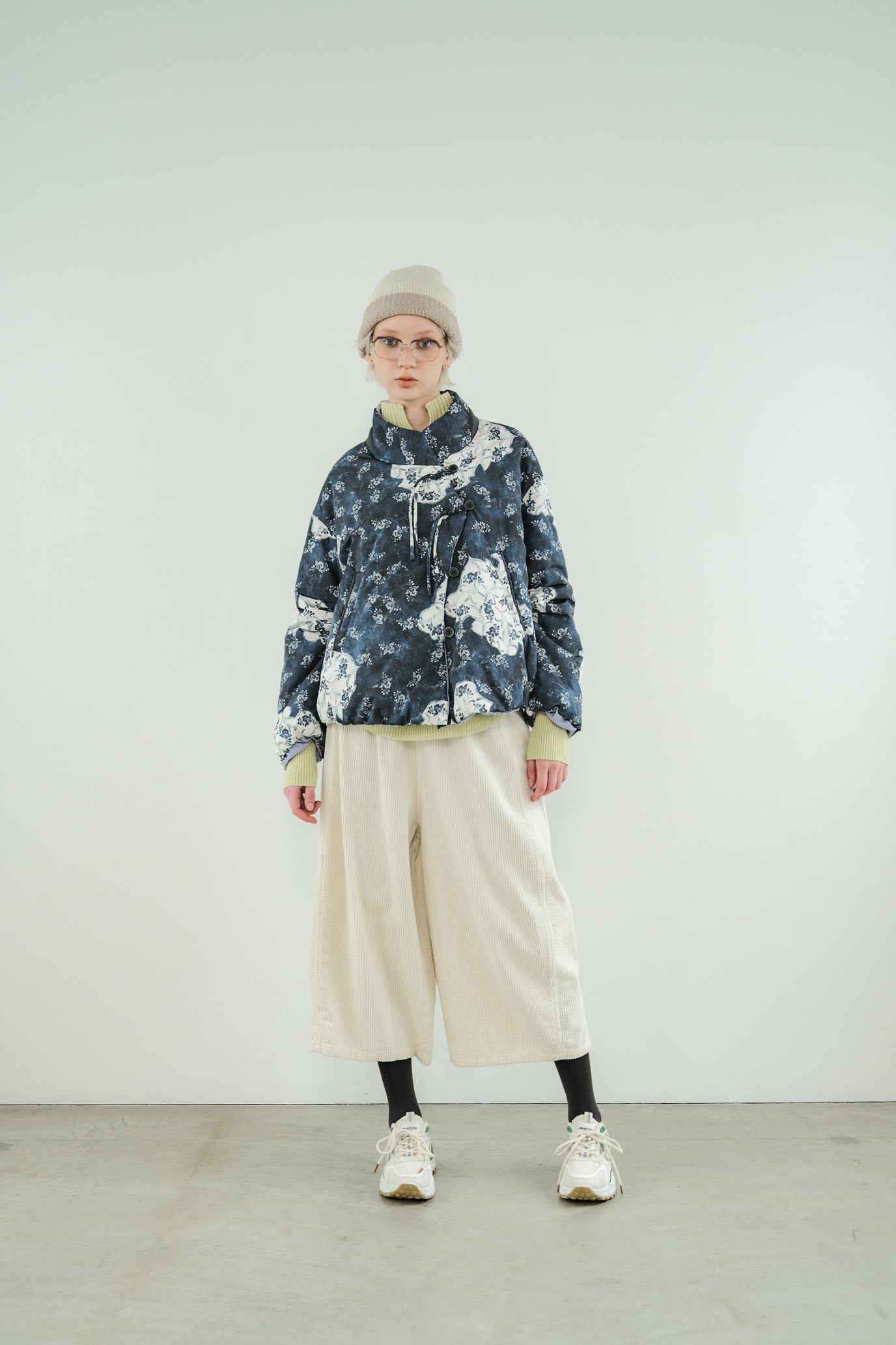 100% Wool Round Hem Pullover