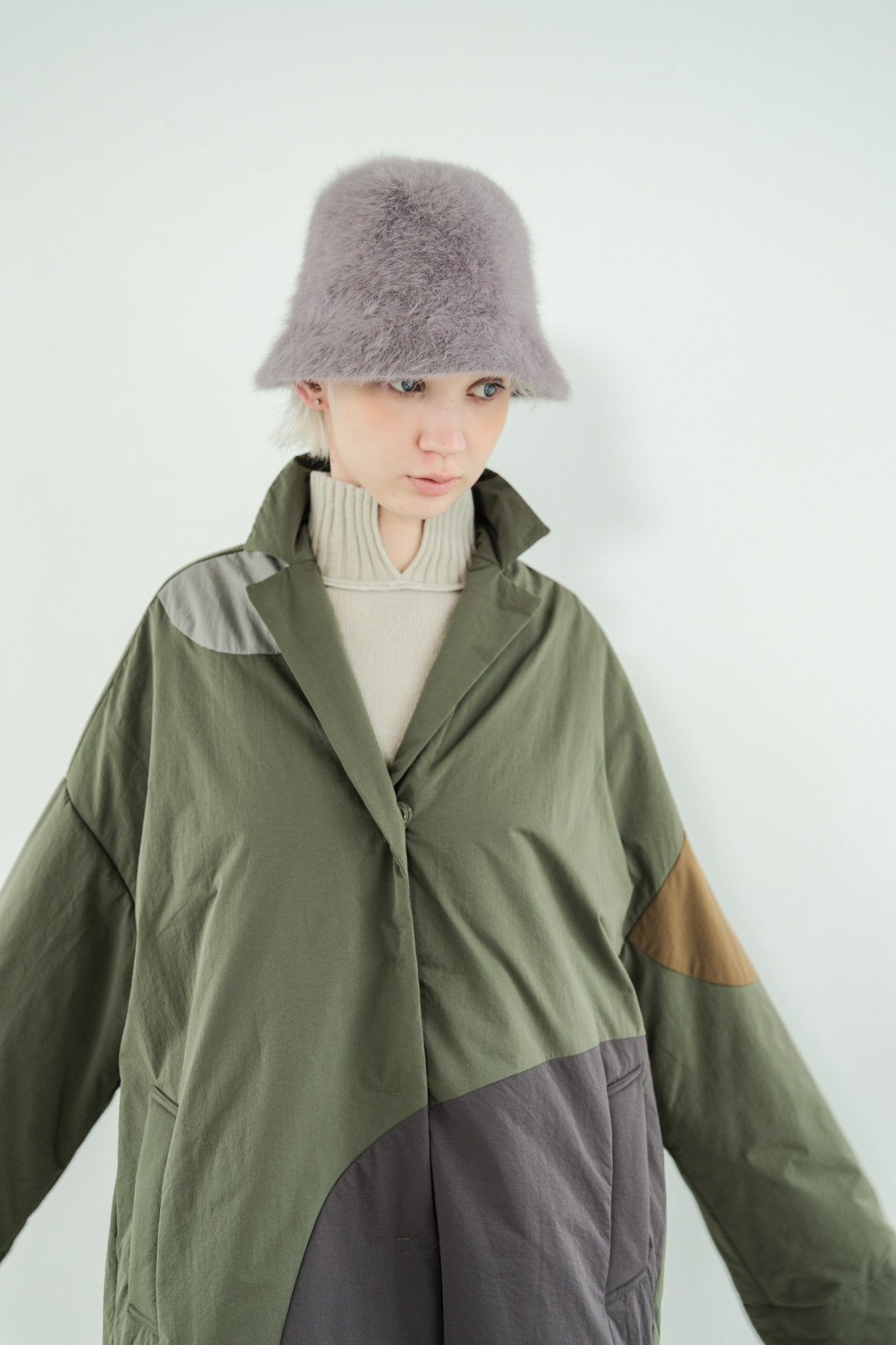 100% Wool Round Hem Pullover