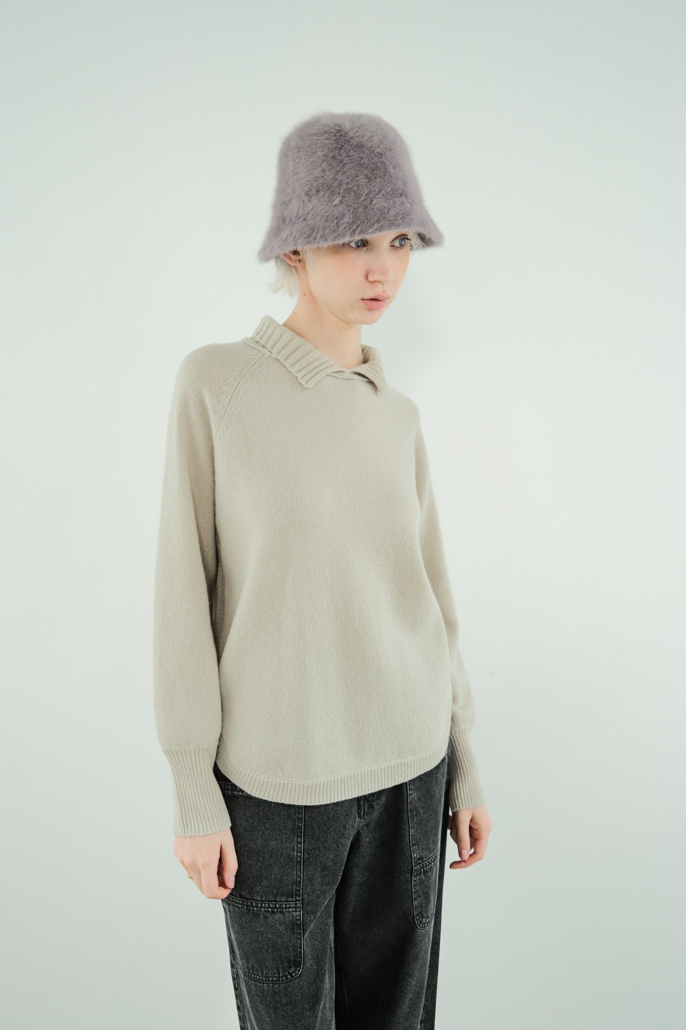 100% Wool Round Hem Pullover