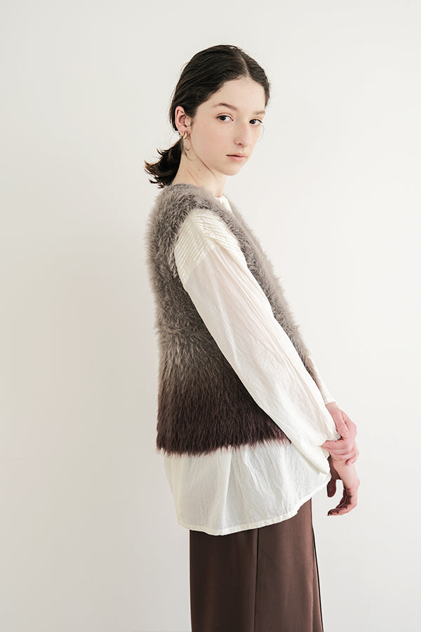 Space-Dyed Feather Flare Vest