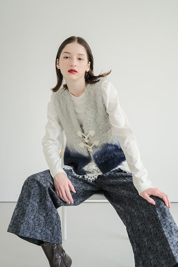 Space-Dyed Feather Flare Vest