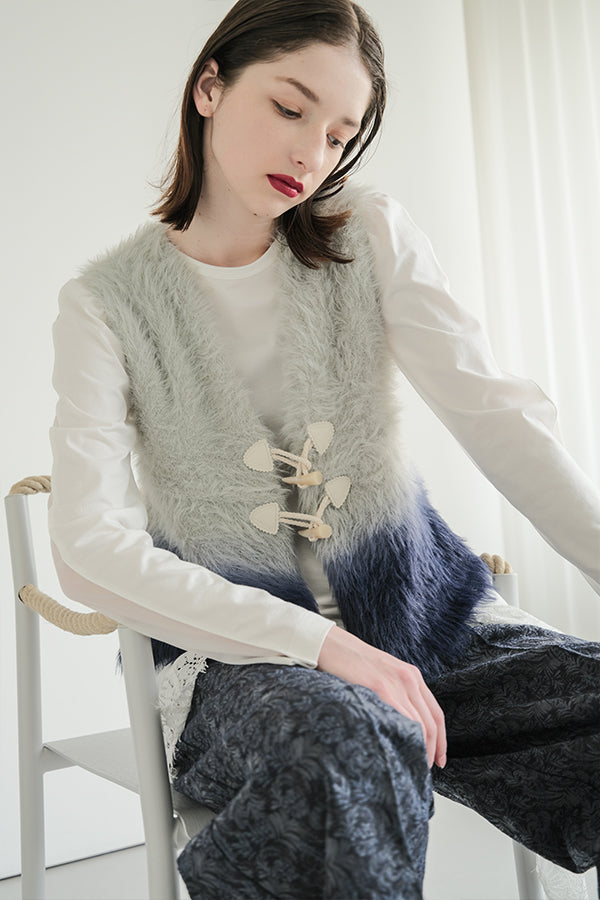 Space-Dyed Feather Flare Vest
