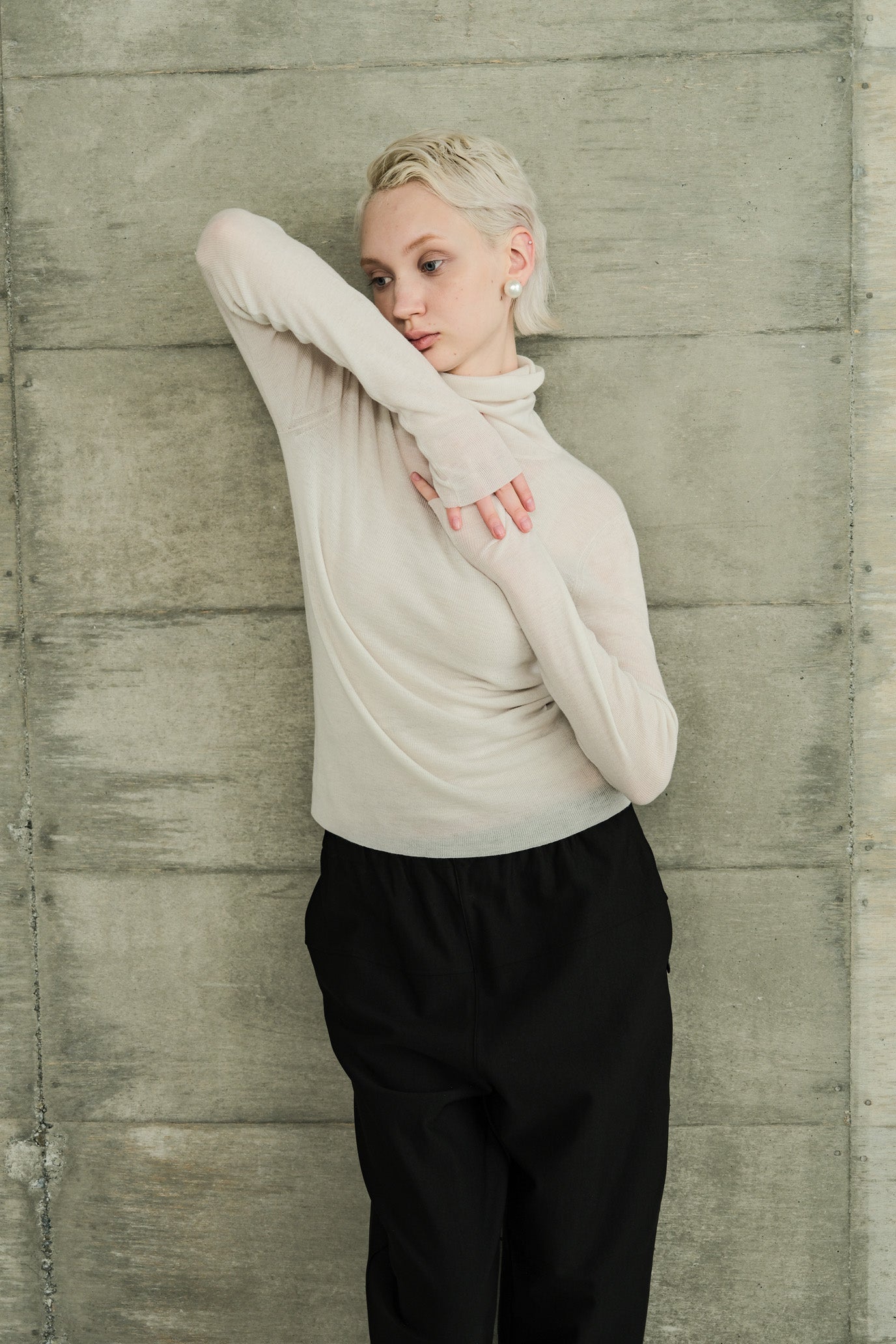 MOCOCHI Rib Turtleneck Pullover