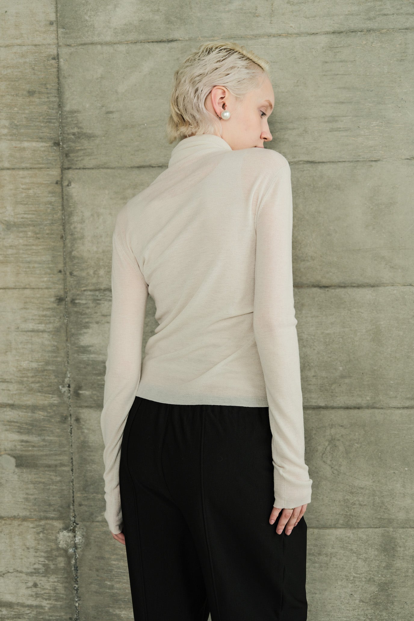 MOCOCHI Rib Turtleneck Pullover