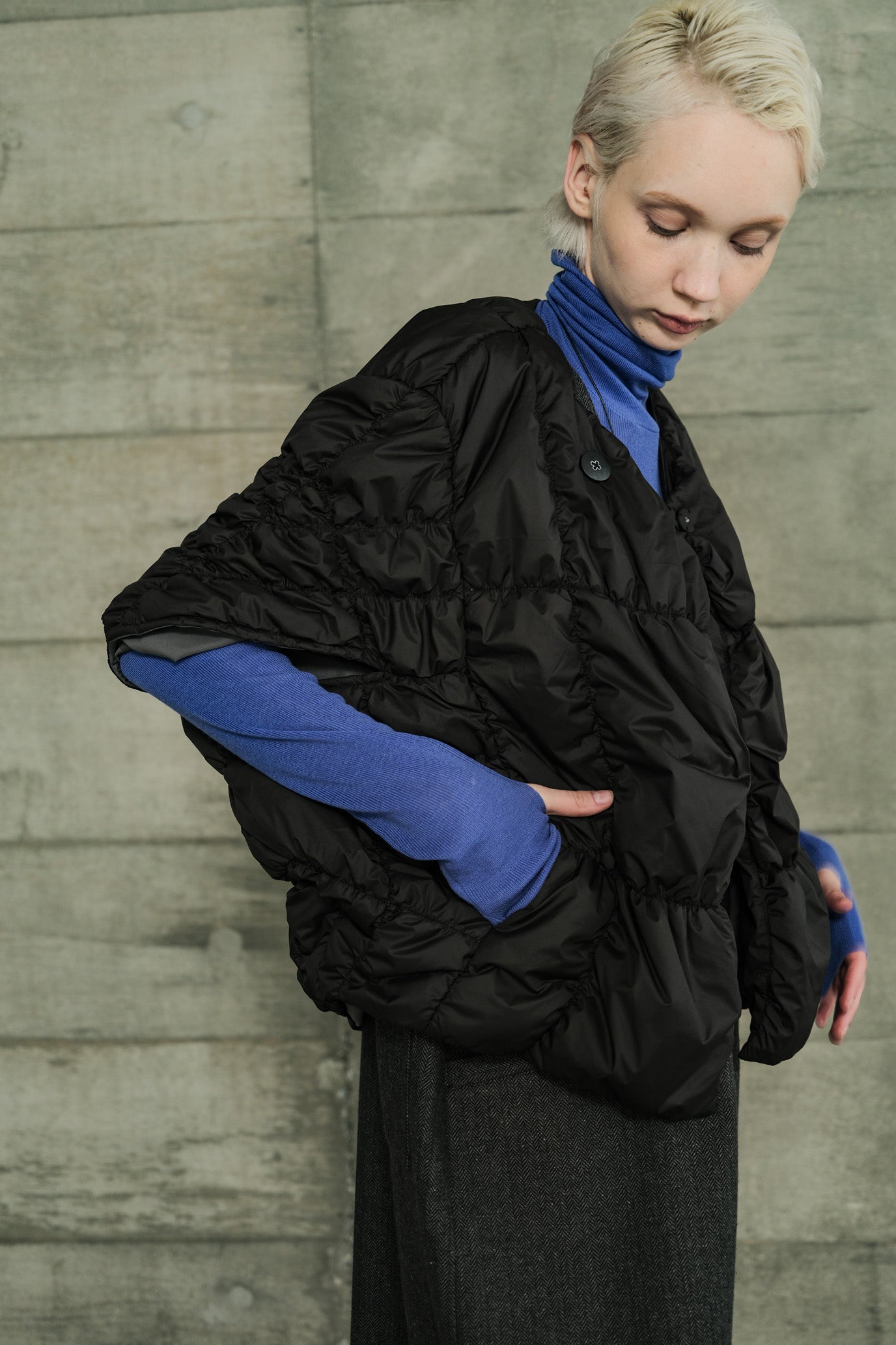 MOCOCHI Rib Turtleneck Pullover