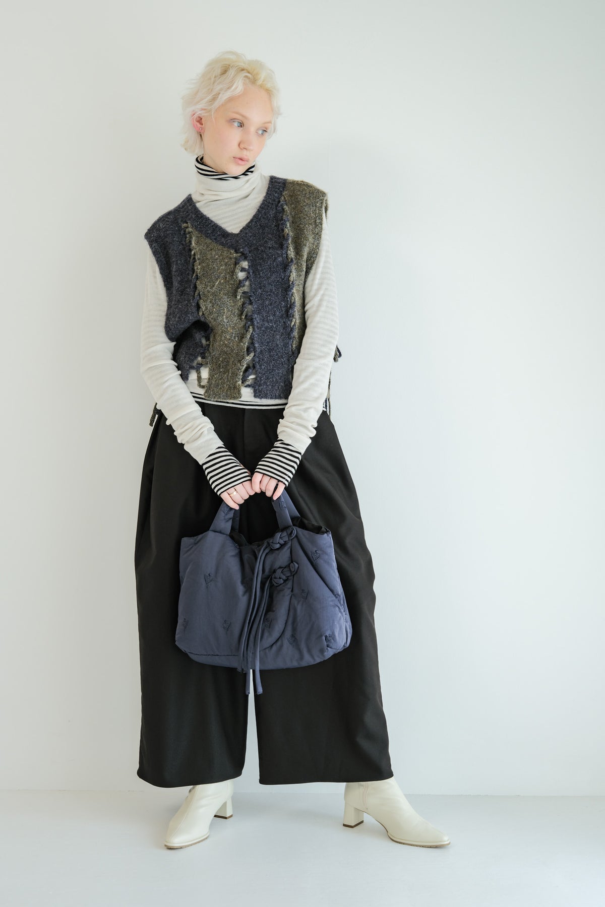 Tube Knot Embroidered Bag