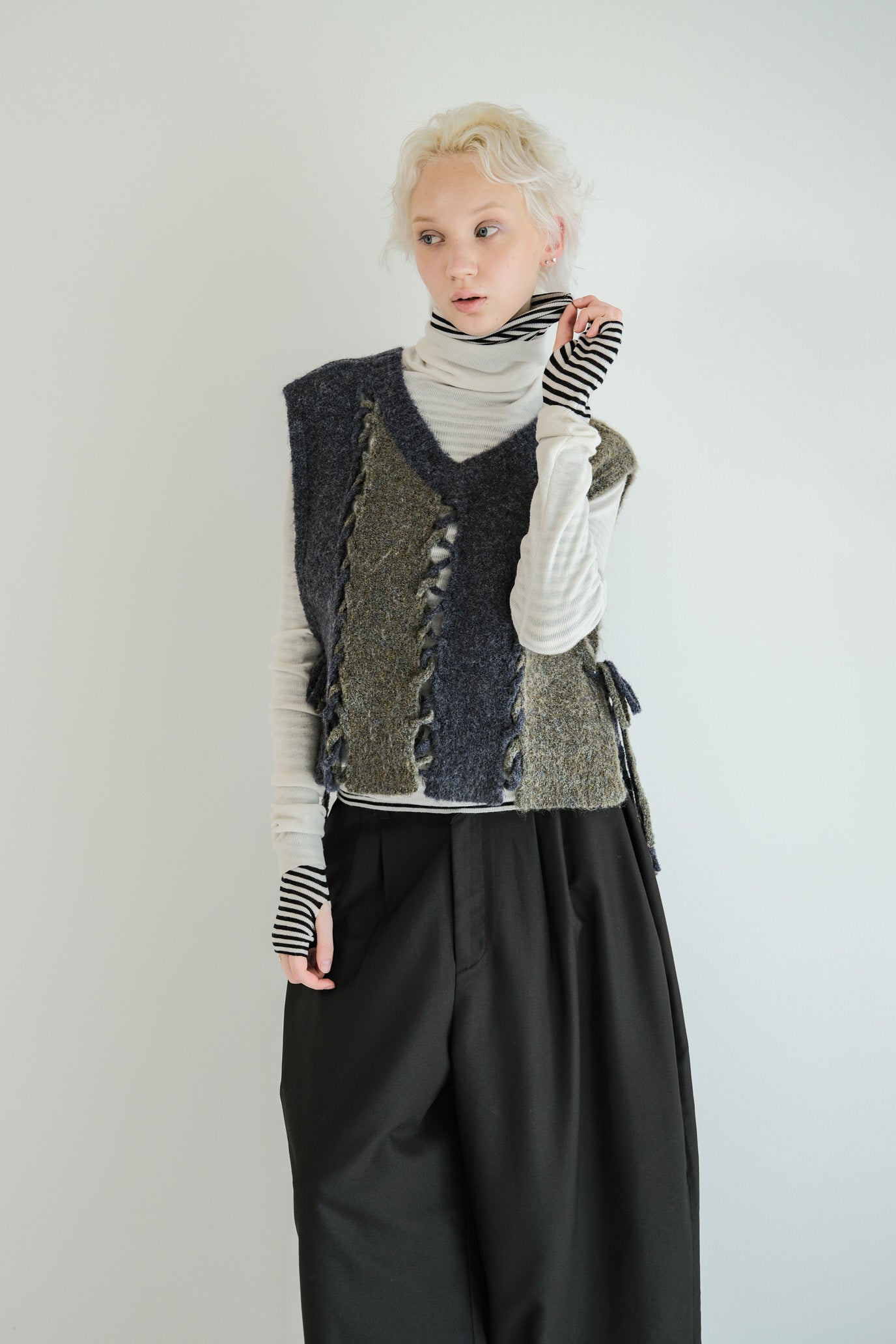 2-Way Stripe Slash Vest