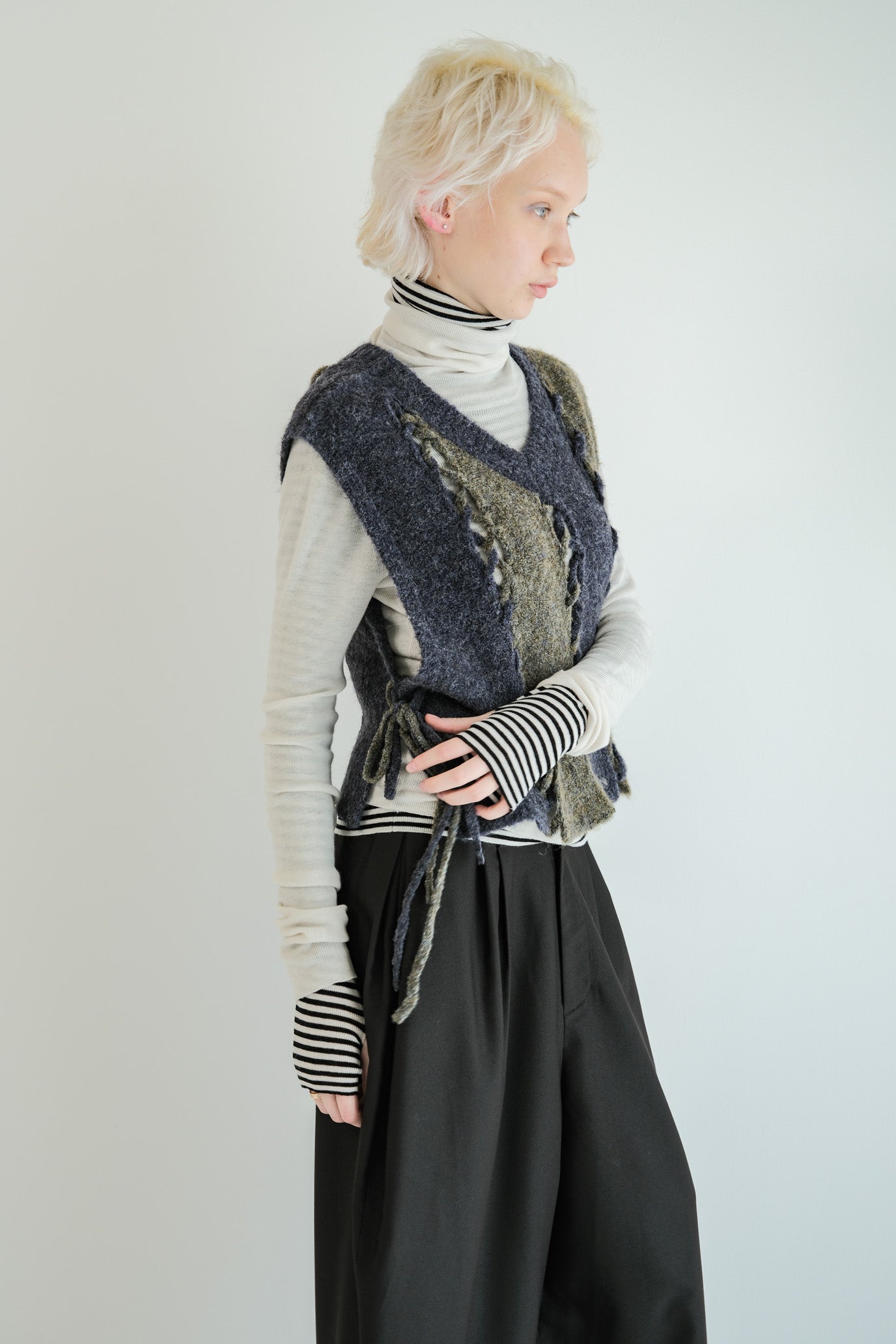 2-Way Stripe Slash Vest