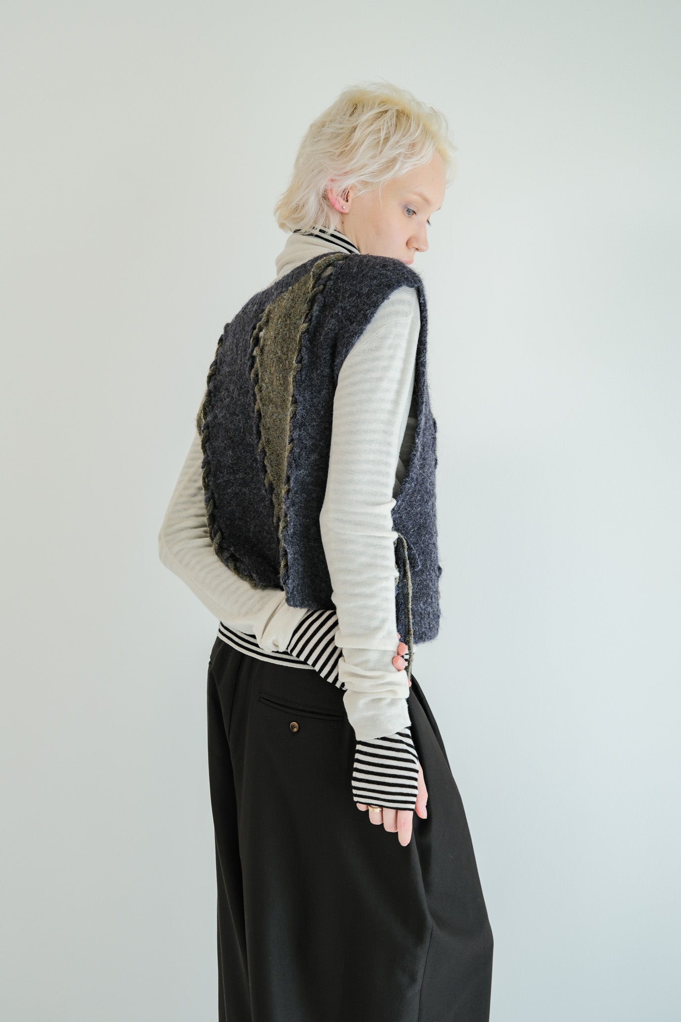 2-Way Stripe Slash Vest