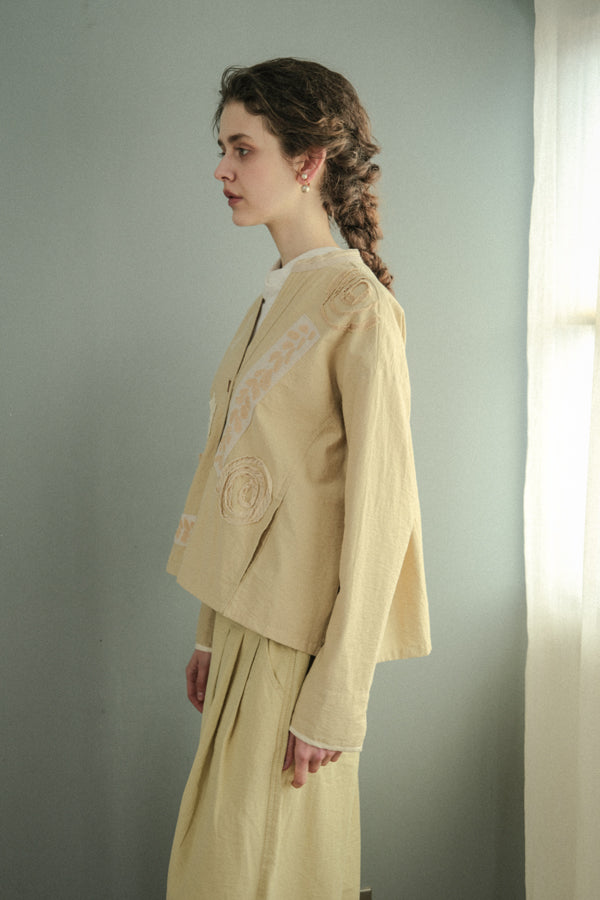 Motif Embroidered Short Jacket