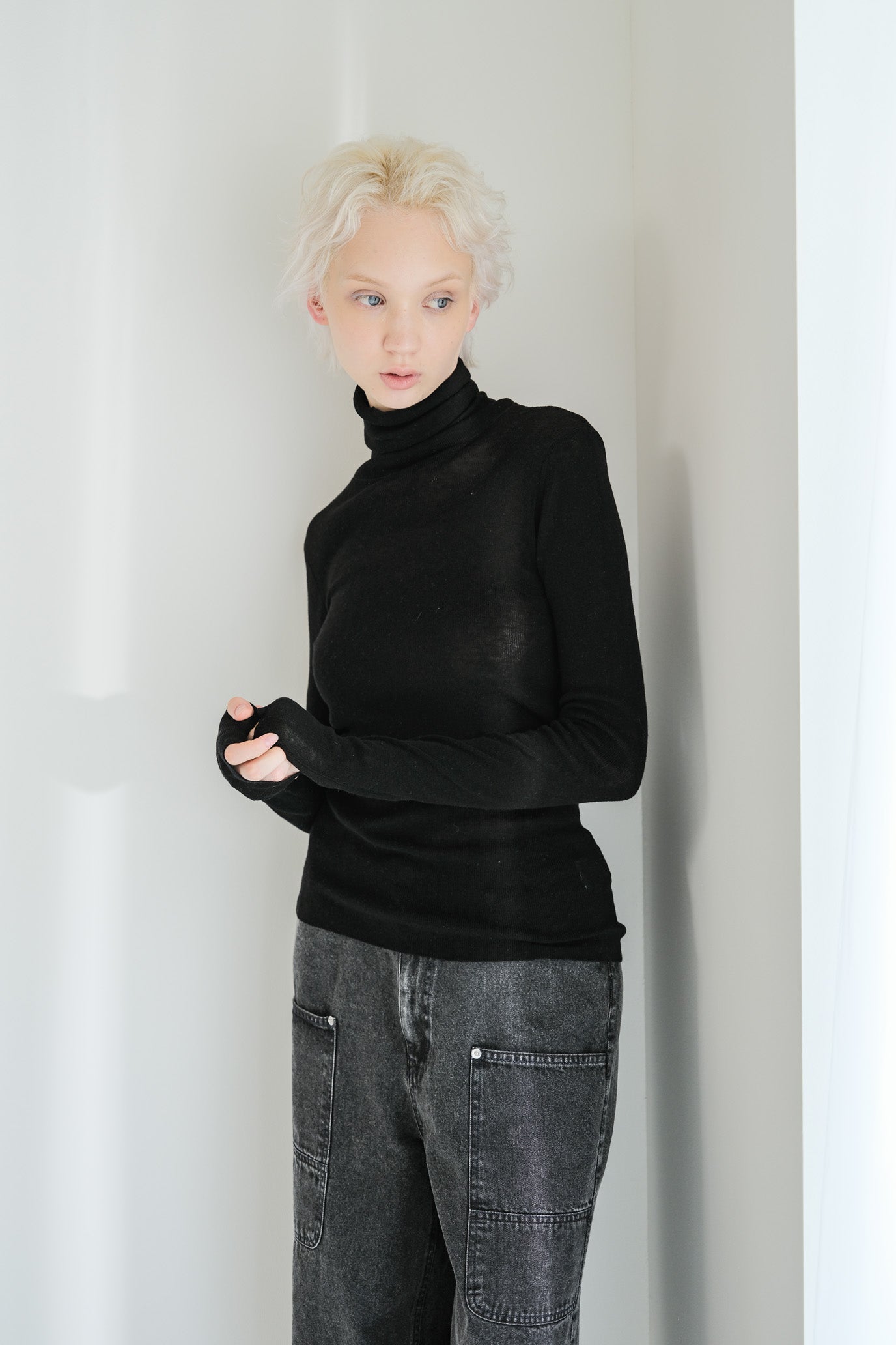 MOCOCHI Rib Turtleneck Pullover