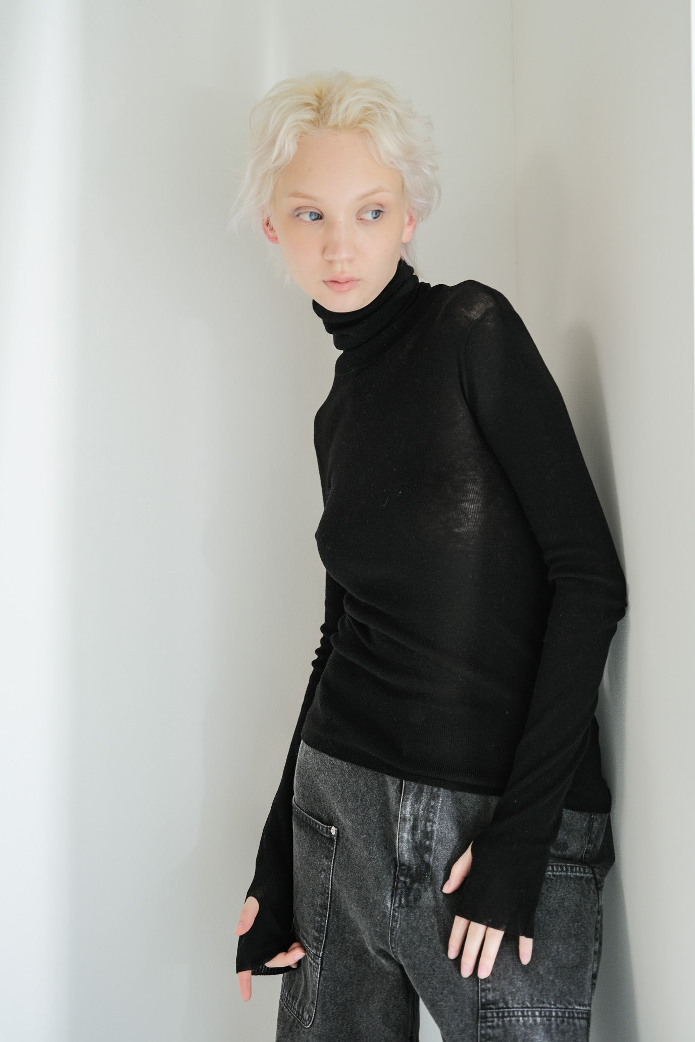 MOCOCHI Rib Turtleneck Pullover