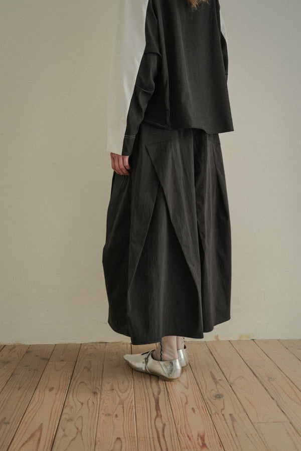 Dart Tuck Skirt