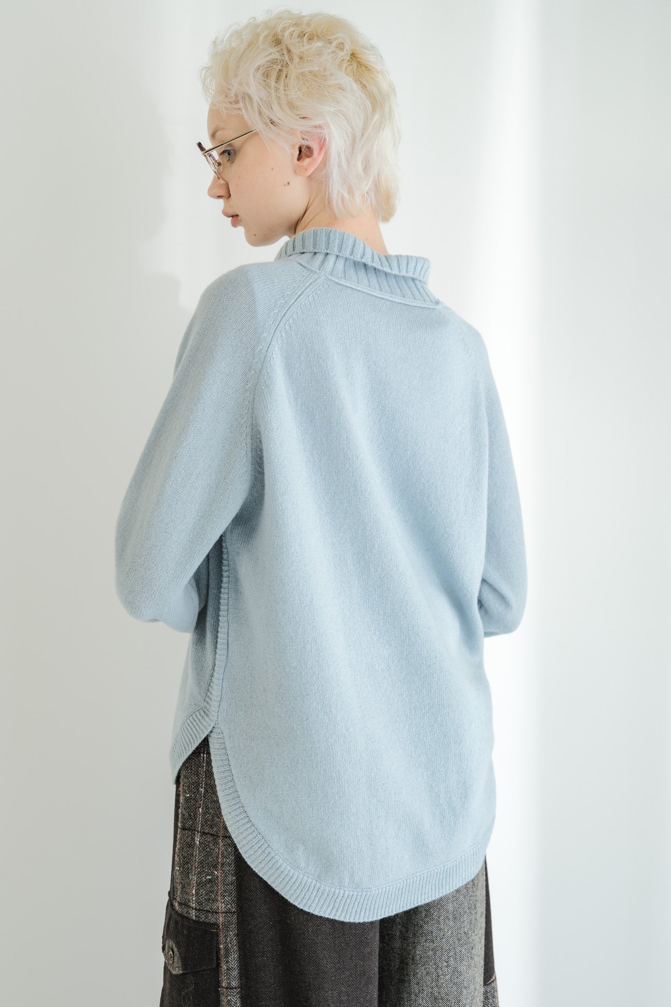 100% Wool Round Hem Pullover