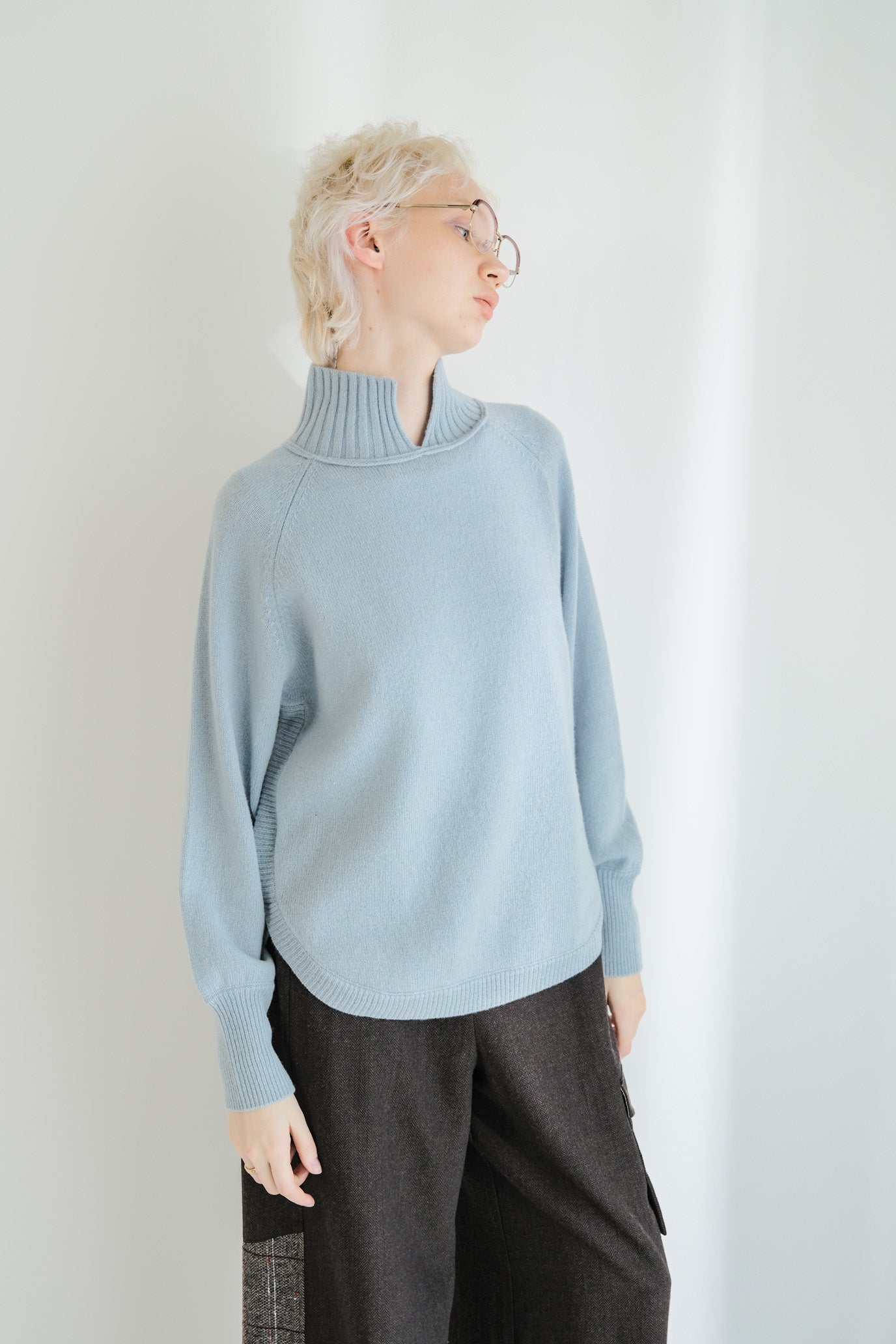 100% Wool Round Hem Pullover