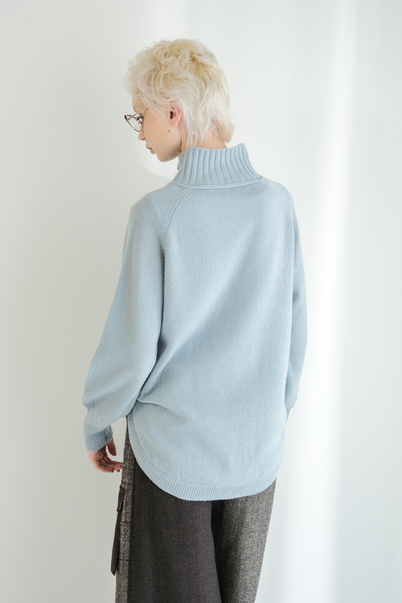 100% Wool Round Hem Pullover