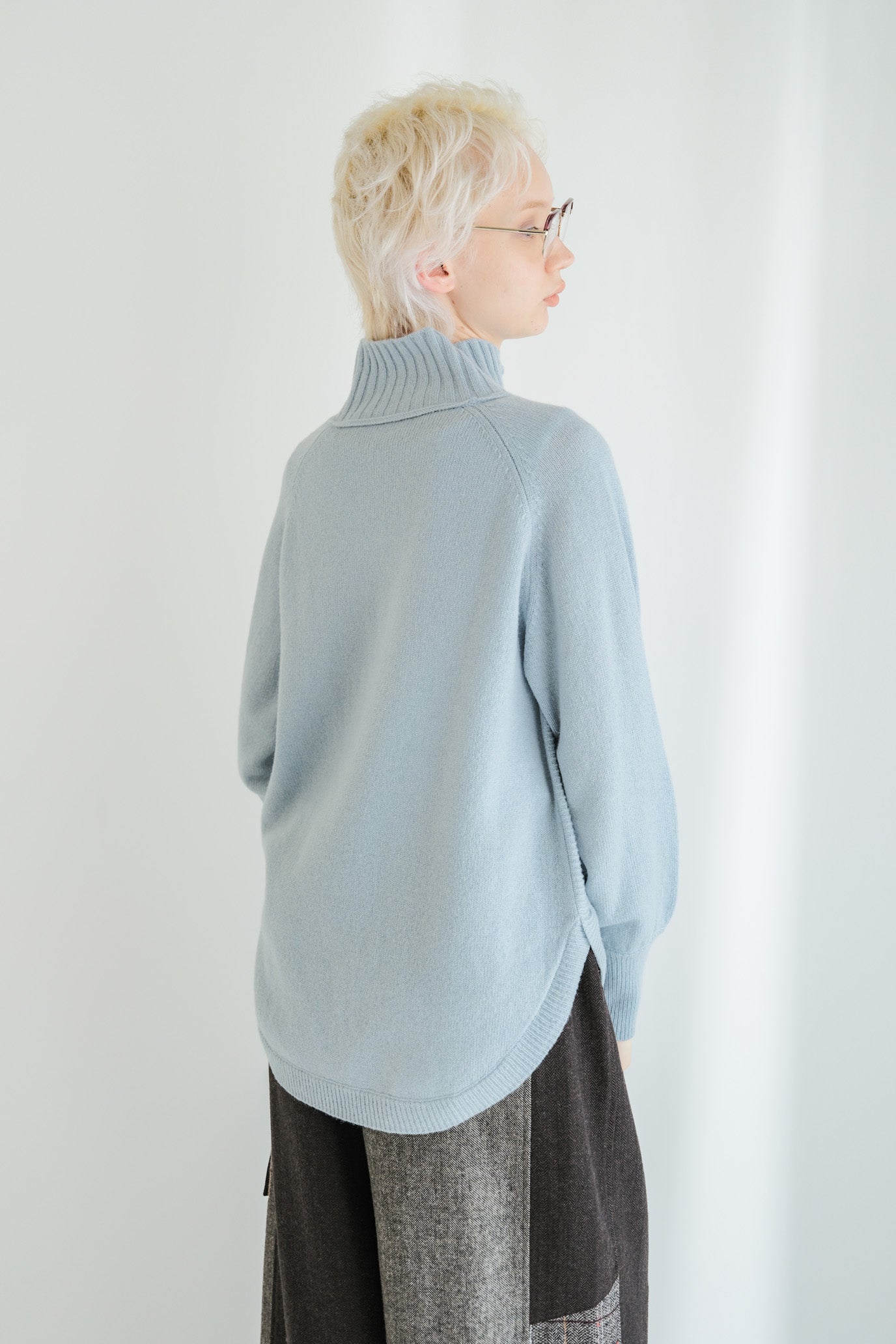 100% Wool Round Hem Pullover
