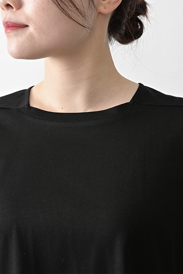 Curve Line T-Shirt