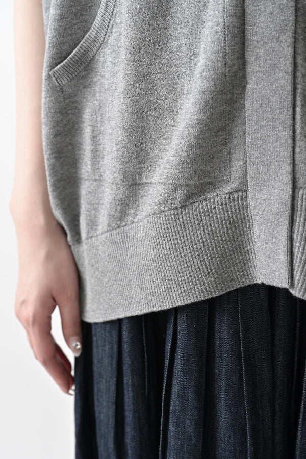 Concealed Placket Cocoon Oversized Vest