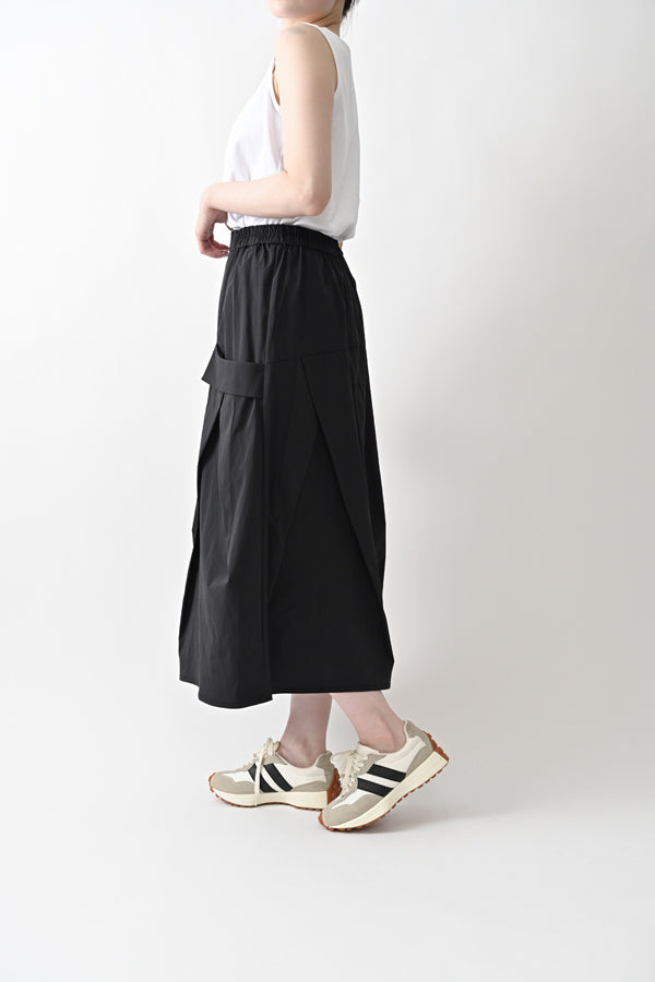 Dart Tuck Skirt