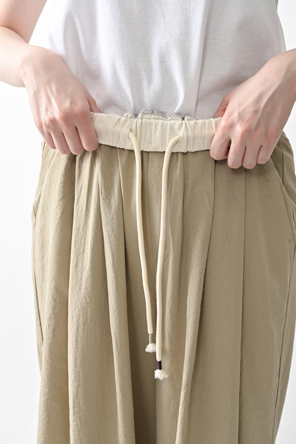 Side Tuck Trousers
