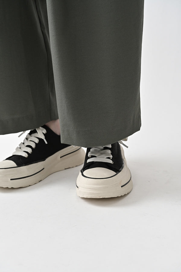 Side Tuck Trousers