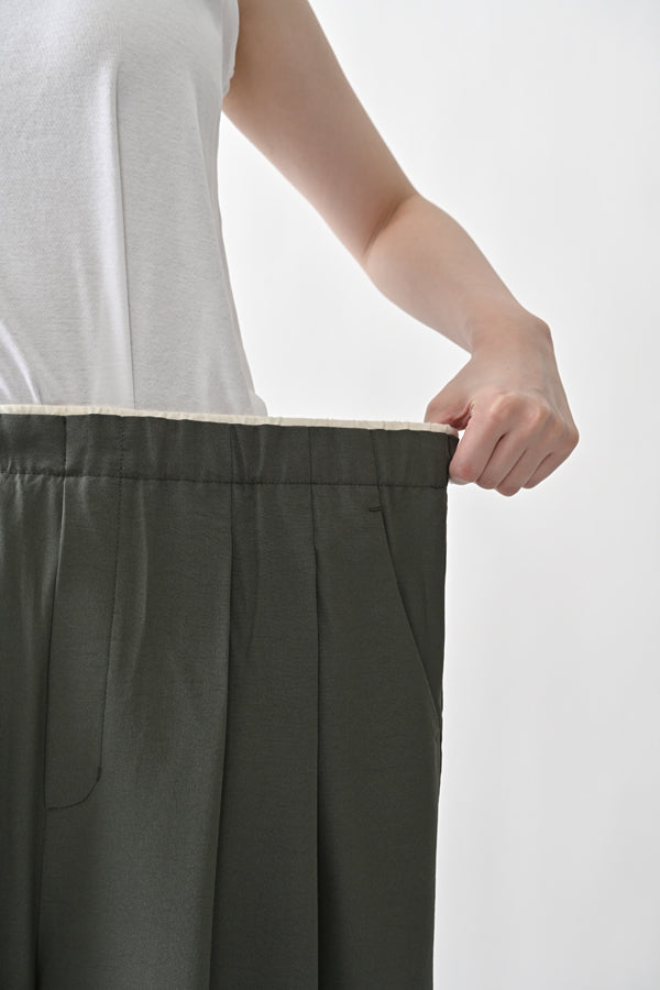 Side Tuck Trousers