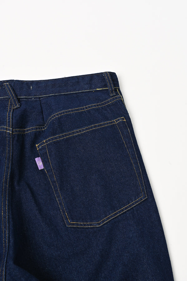 Semi-Flare Jeans