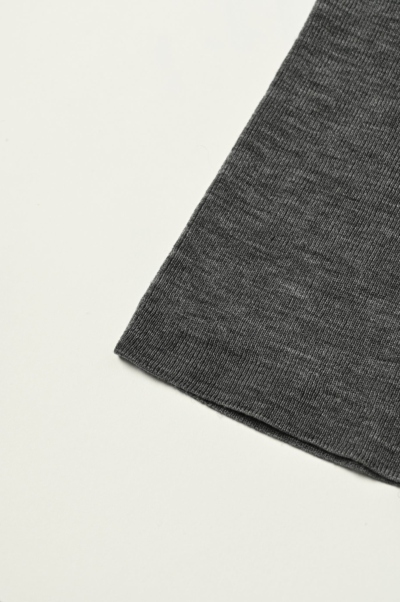 MOCOCHI Rib Turtleneck Pullover