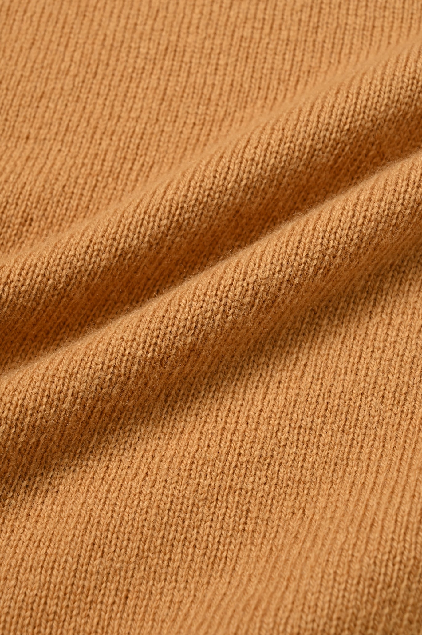 100% Wool Round Hem Pullover