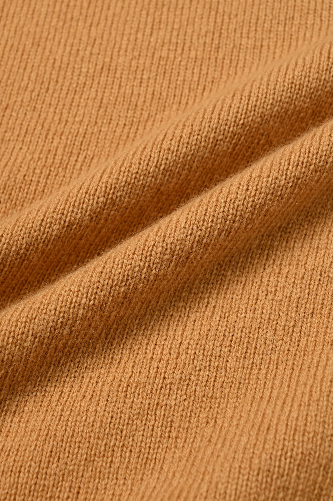 100% Wool Round Hem Pullover