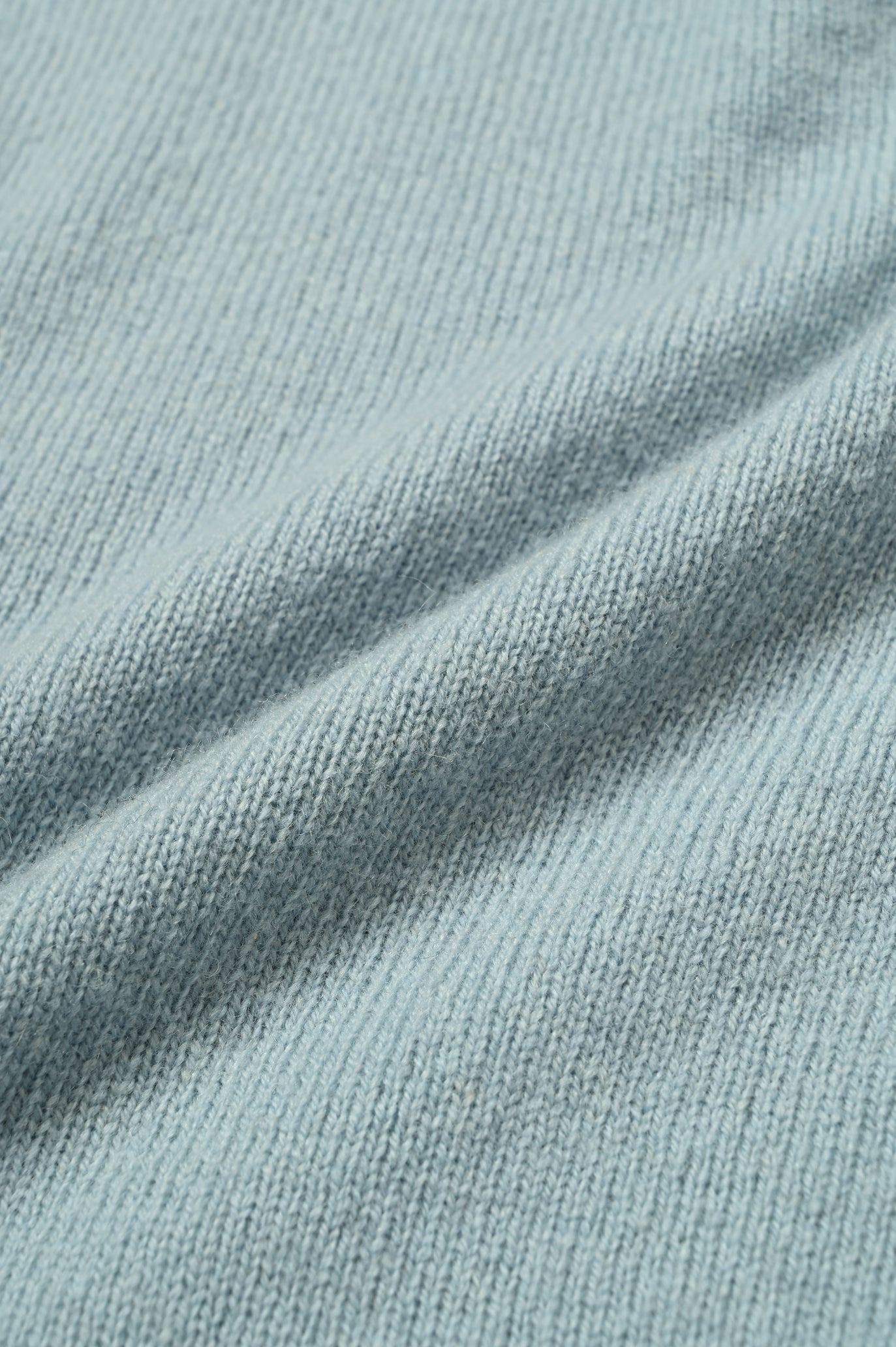 100% Wool Round Hem Pullover