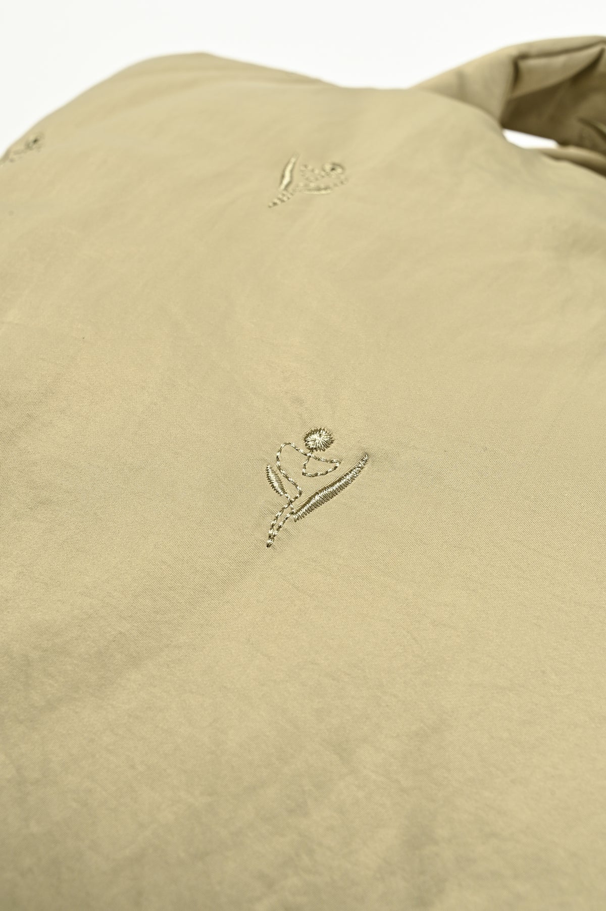 Tube Knot Embroidered Bag