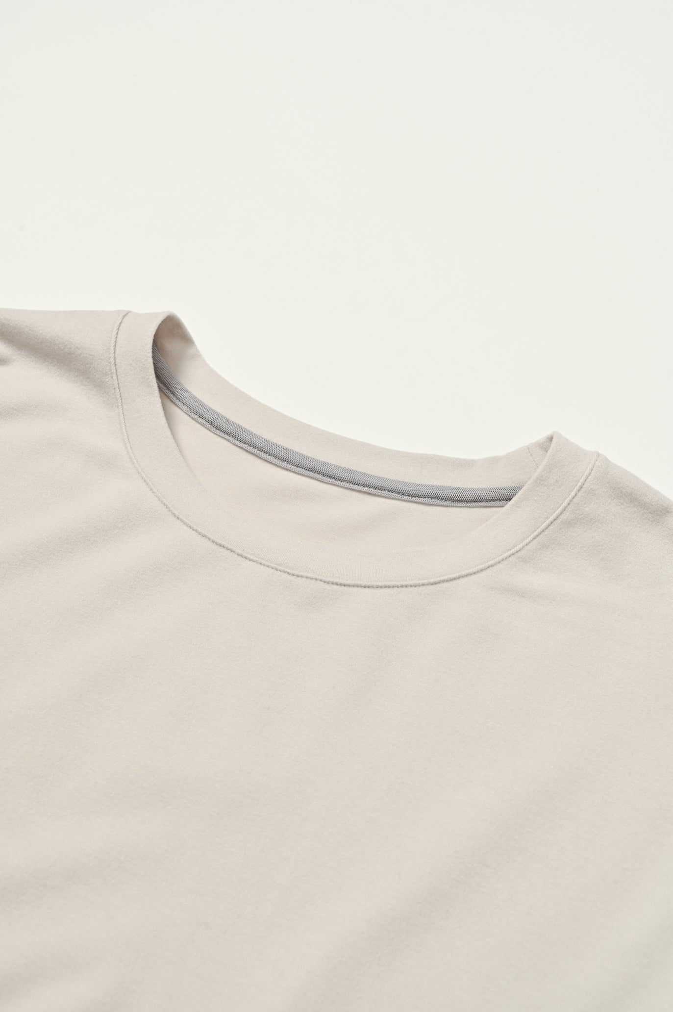 MIP Warm Sleeve Tuck Pullover