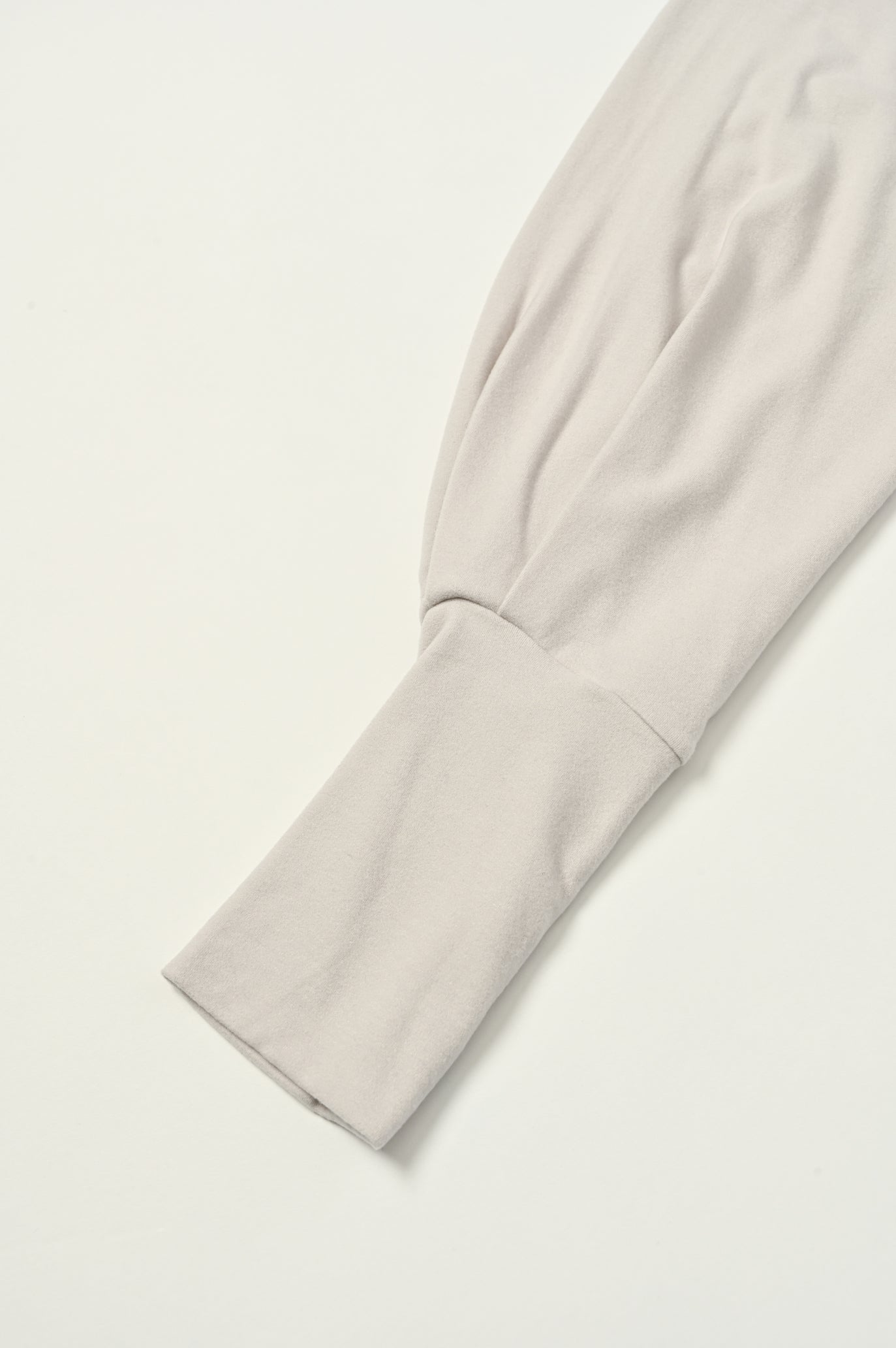 MIP Warm Sleeve Tuck Pullover