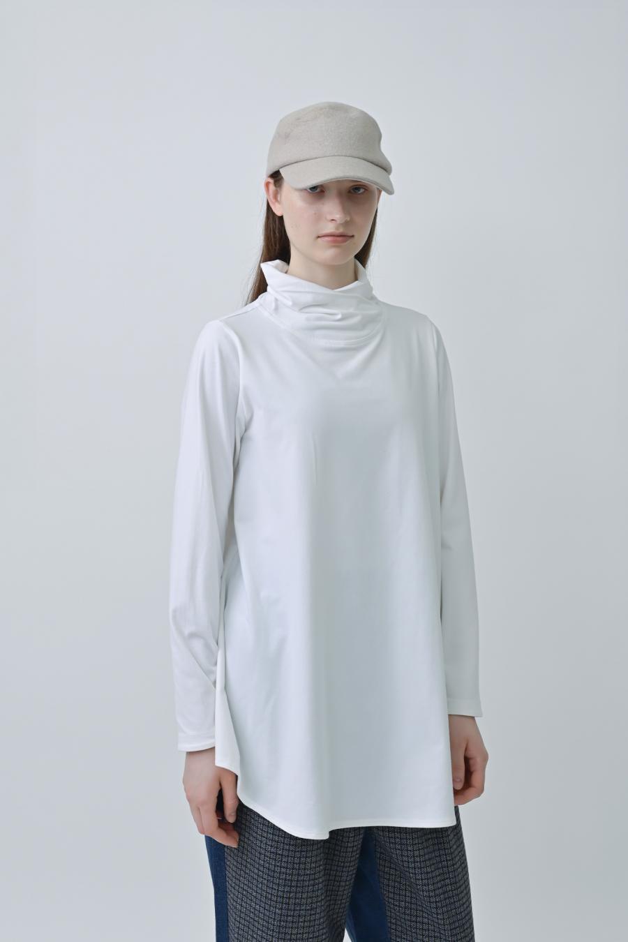 Nuance Color Turtleneck