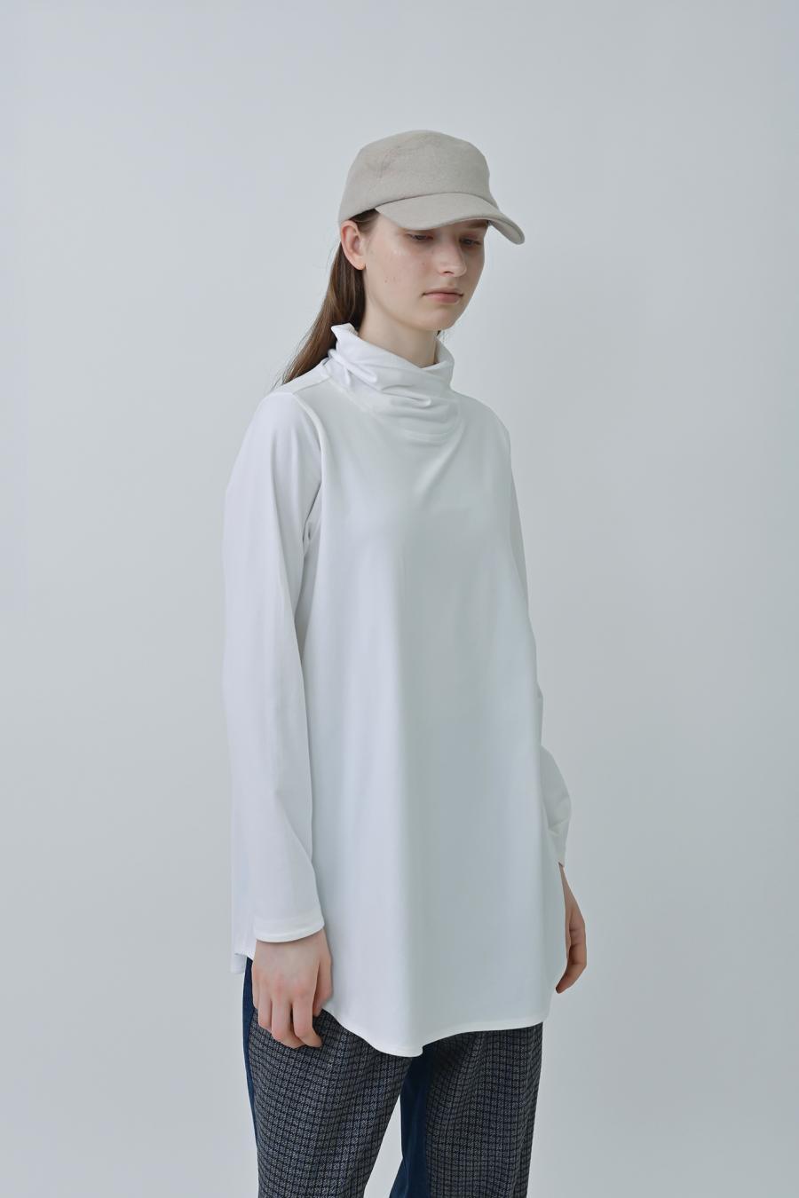Nuance Color Turtleneck