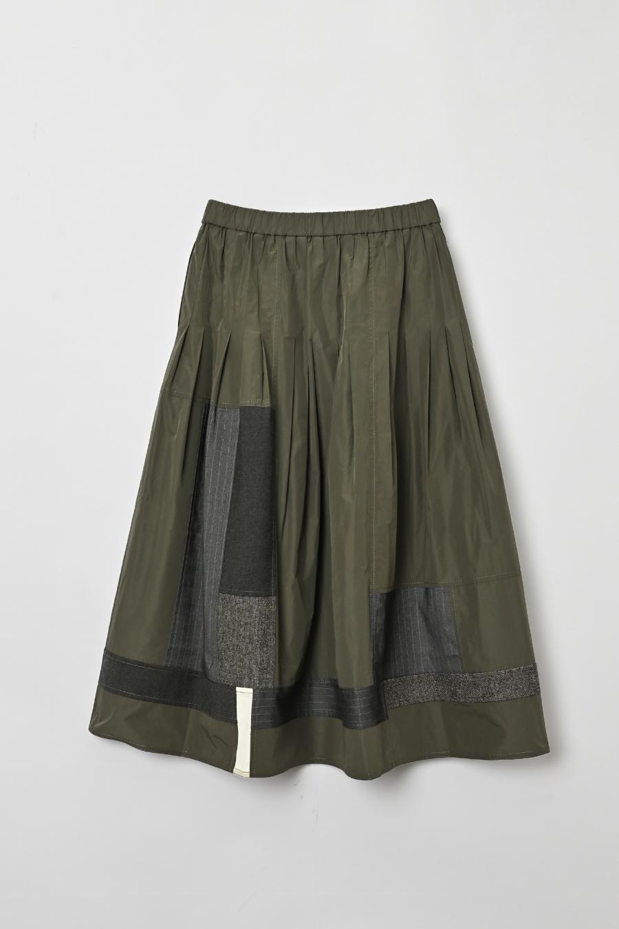 Memory Taffeta Tuck Skirt