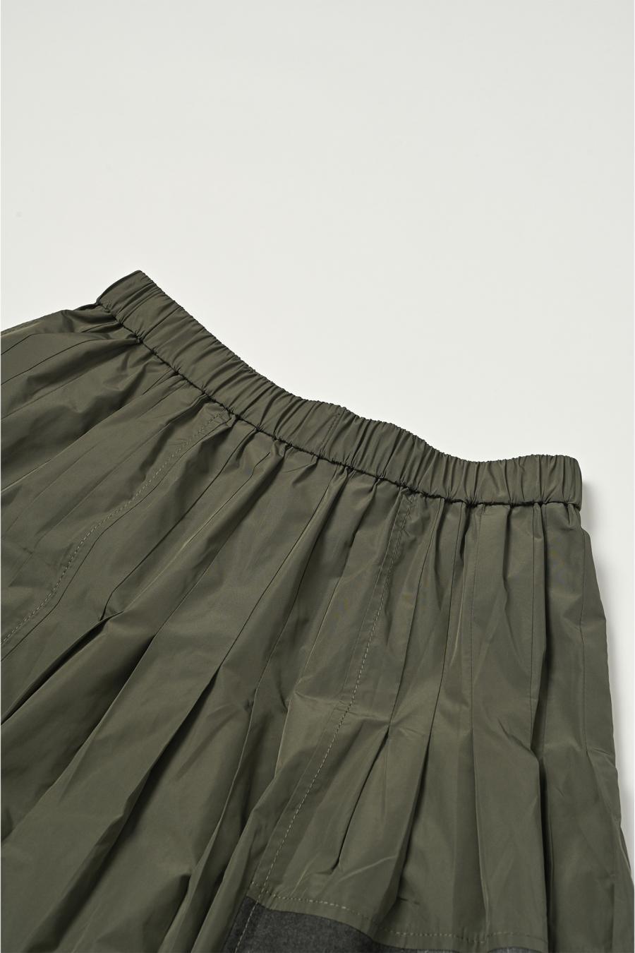 Memory Taffeta Tuck Skirt