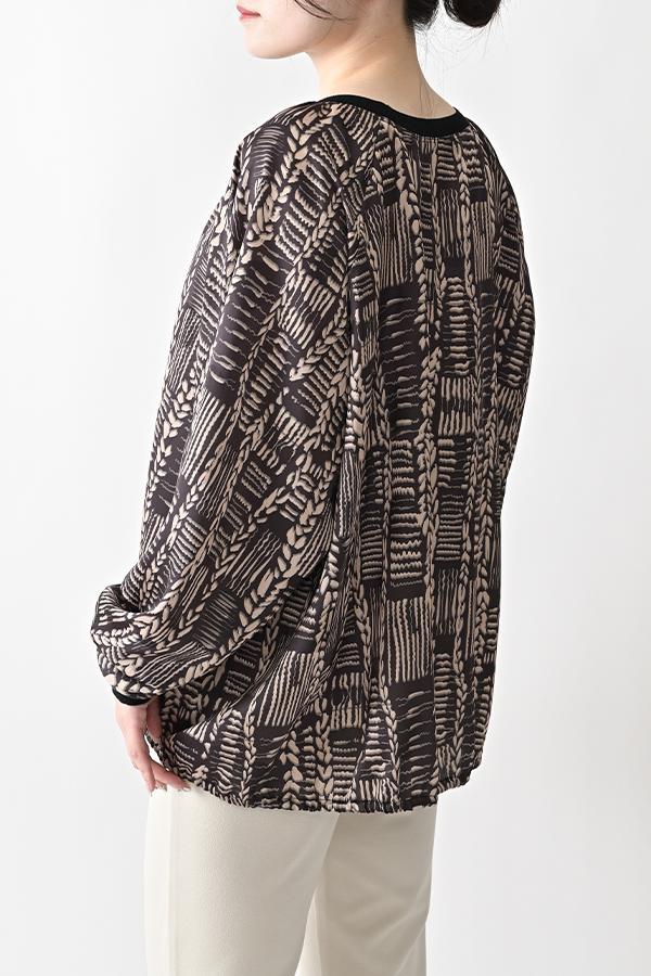 Cable Print Raglan Pullover