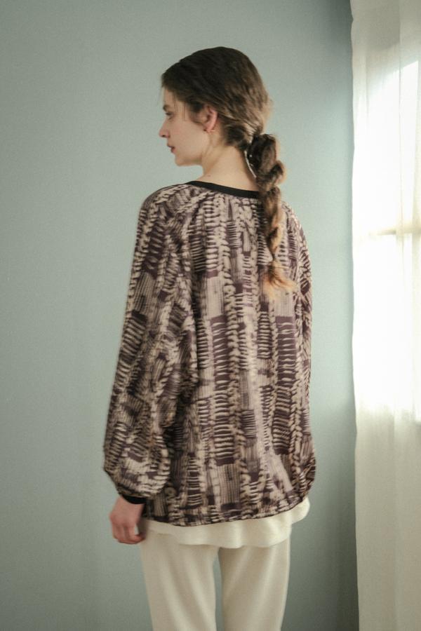 Cable Print Raglan Pullover