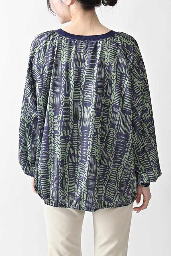 Cable Print Raglan Pullover
