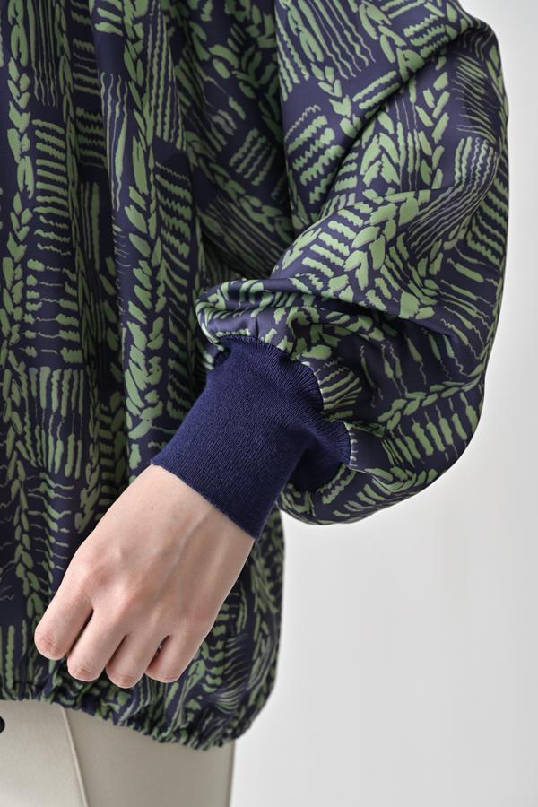 Cable Print Raglan Pullover
